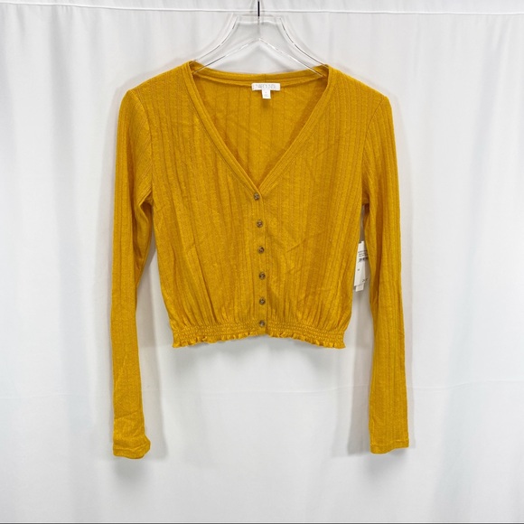 SALE! Abound Crop V neck cardigan - Picture 2 of 4
